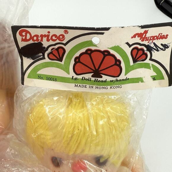 Mixed Lot Yarn Doll Head w/Hands Assorted Hair Freckles Vintage NIP - lot of 10 - Picture 13 of 16